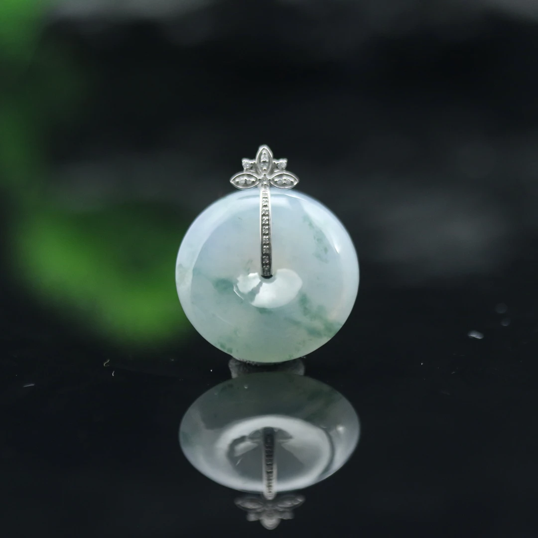 FC46天然缅甸翡翠A货18k飘蓝花平安扣/300745/保利厦门拍卖