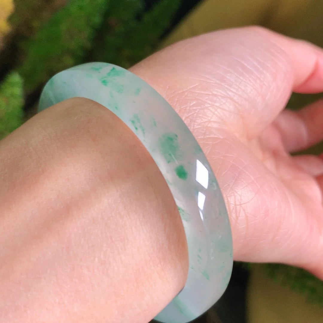 石英质玉未镶嵌手镯53