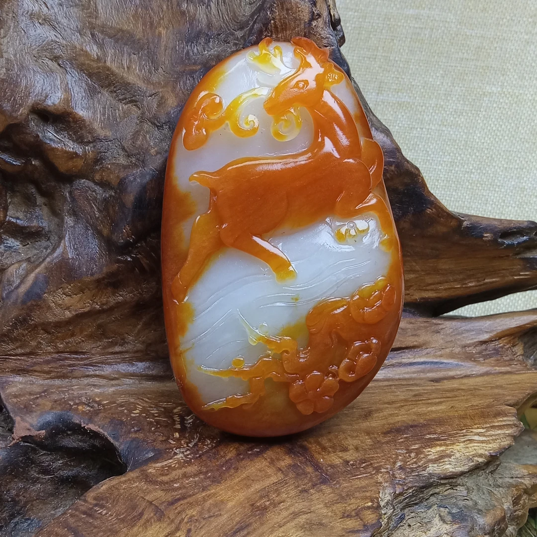 和田玉，164克，一路相随。