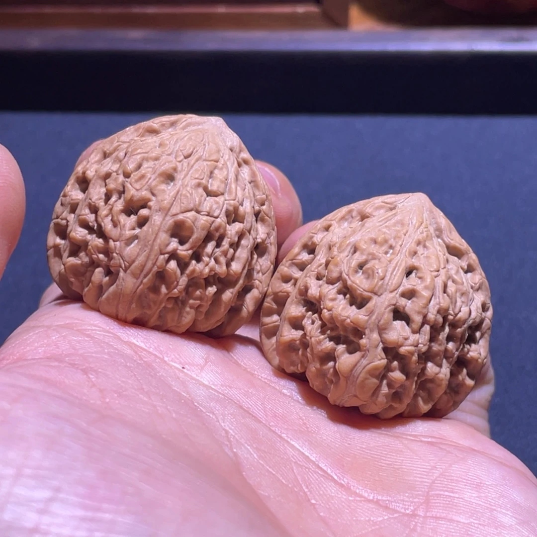 文玩核桃吊坠34承德红玛瑙