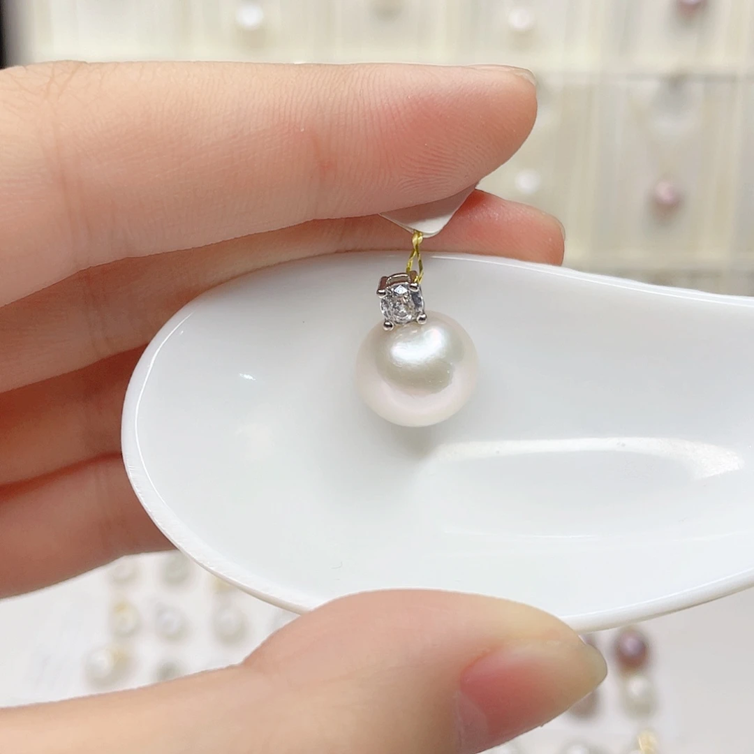 淡水珍珠吊坠(赠链)合金