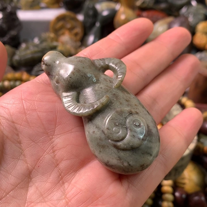 未镶嵌岫岩河磨玉（透闪石质玉）笔搁
