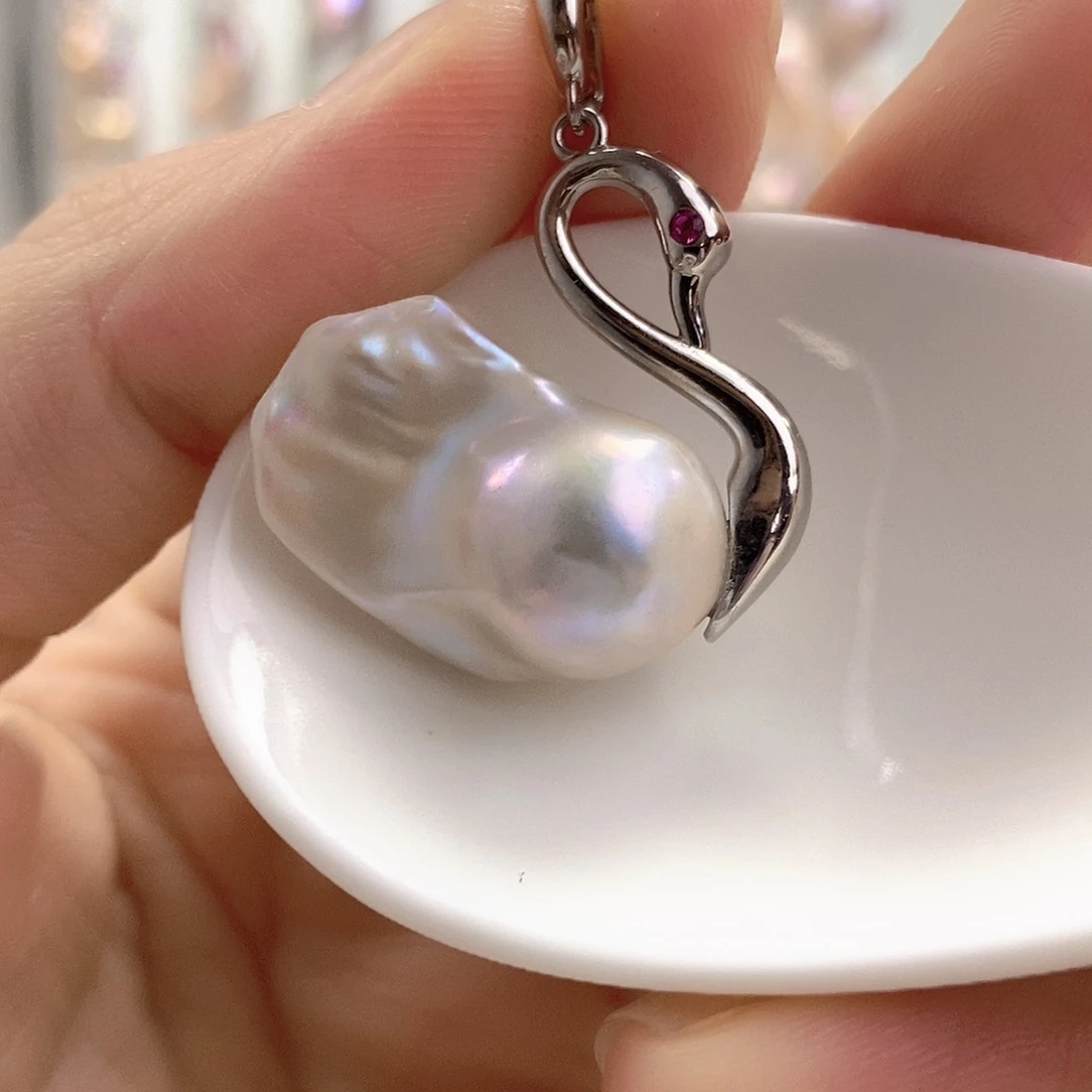 淡水珍珠合金颈饰