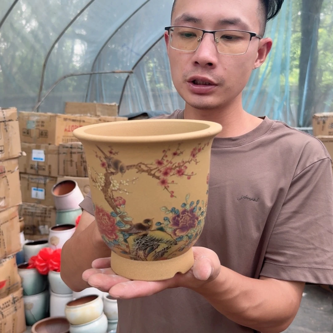 紫砂花盆口16高16；一个段泥