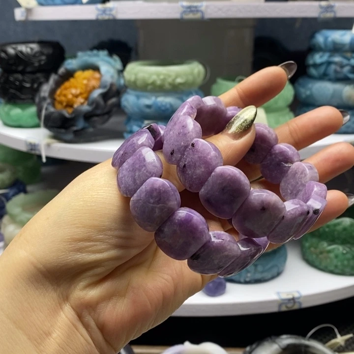 未镶嵌手镯石英岩玉