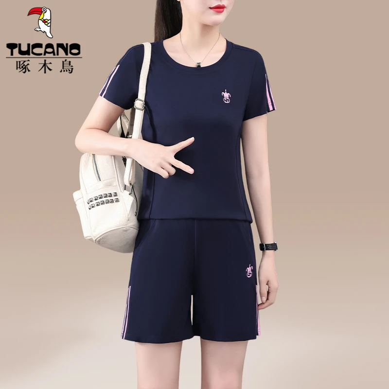 啄木鸟妈妈款洋气夏装套装女2025新款夏季休闲冰丝短袖短裤两件套