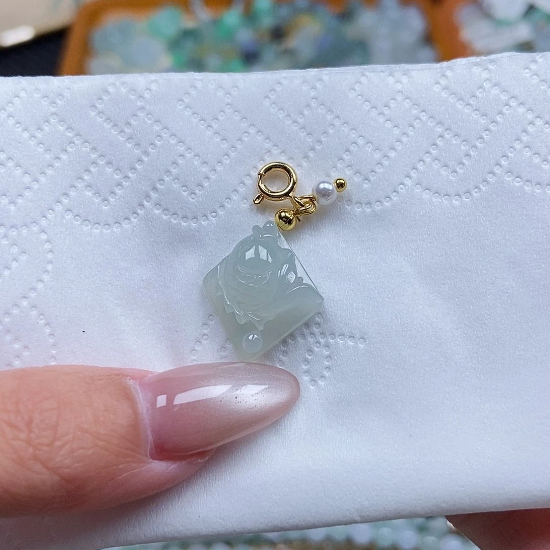 未镶嵌挂件翡翠闪