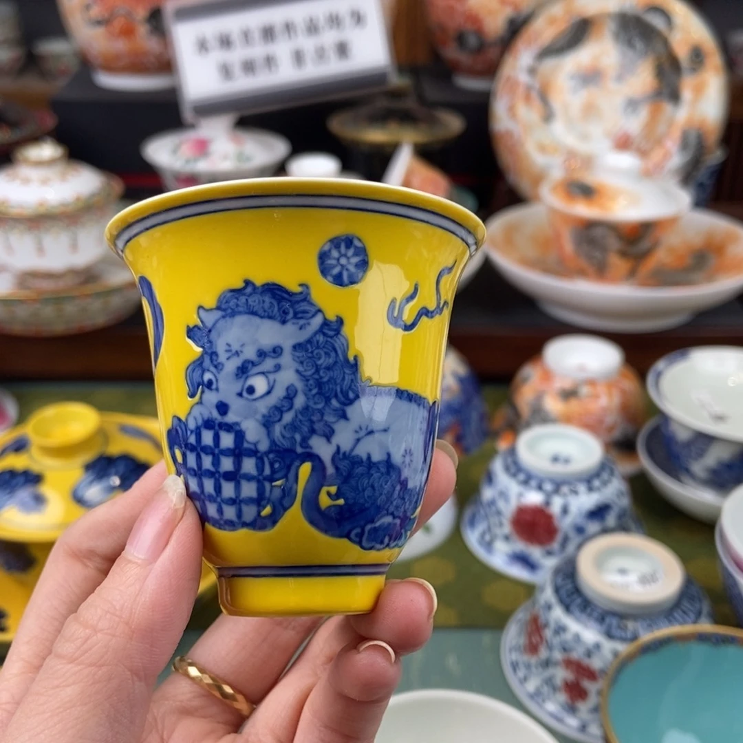 陶瓷的设计师是一个