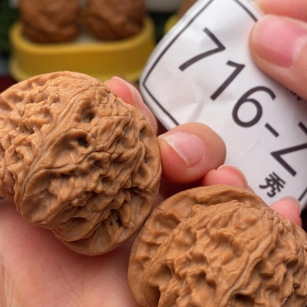 文玩核桃把件白狮子42……