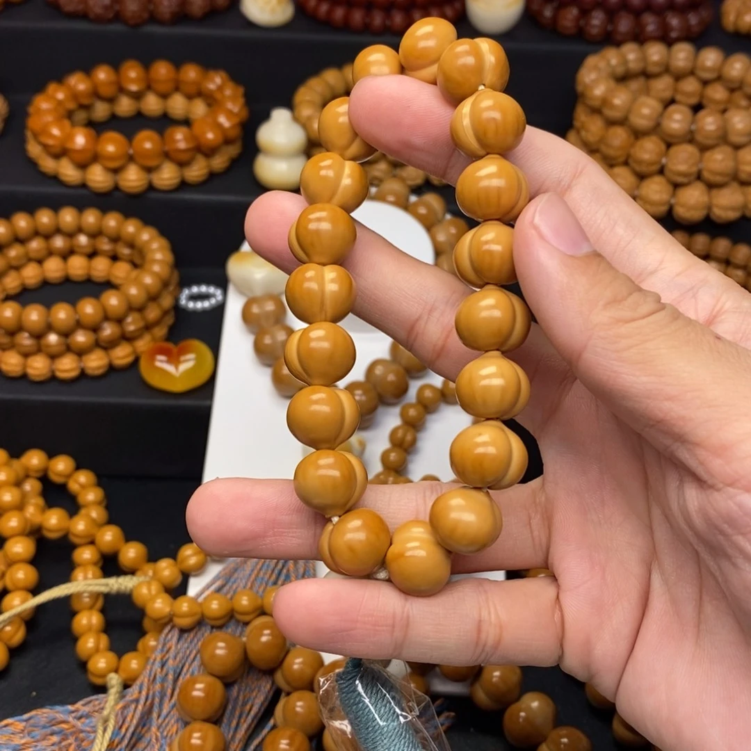 J***｀猴头核桃全品屁桃