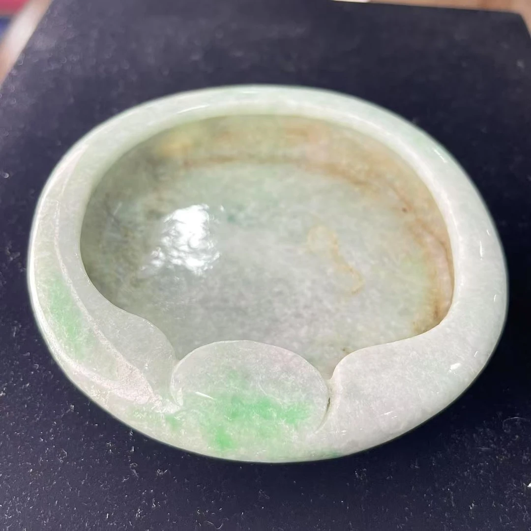 Lot16:  石花卉纹洗