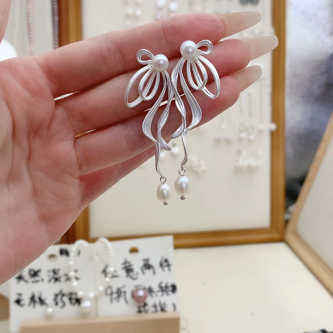 颈饰银S925镶嵌淡水珍珠