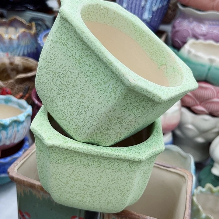 多肉绿植陶瓷花盆9.9包邮，有孔