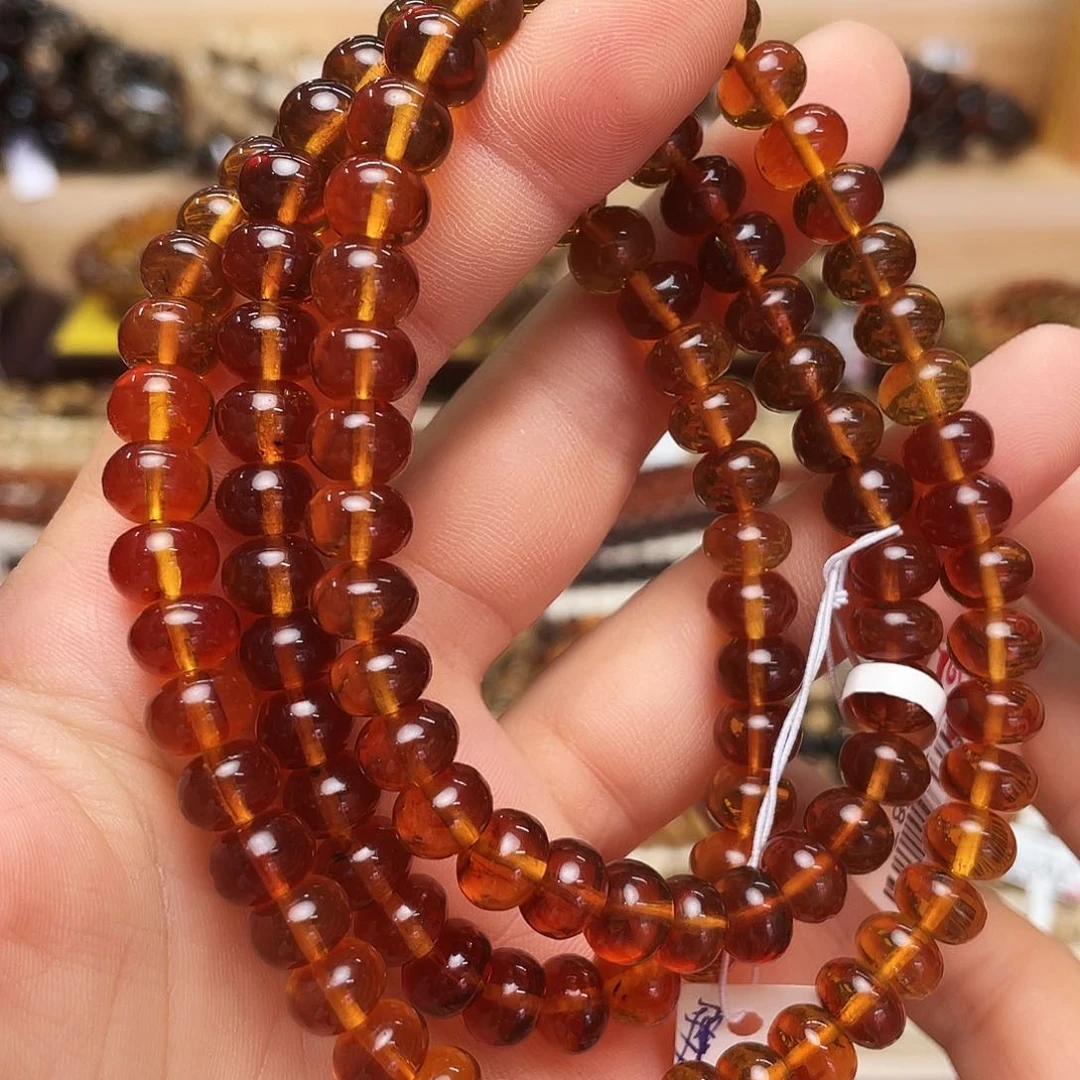 用***2未镶嵌琥珀裸石八70787