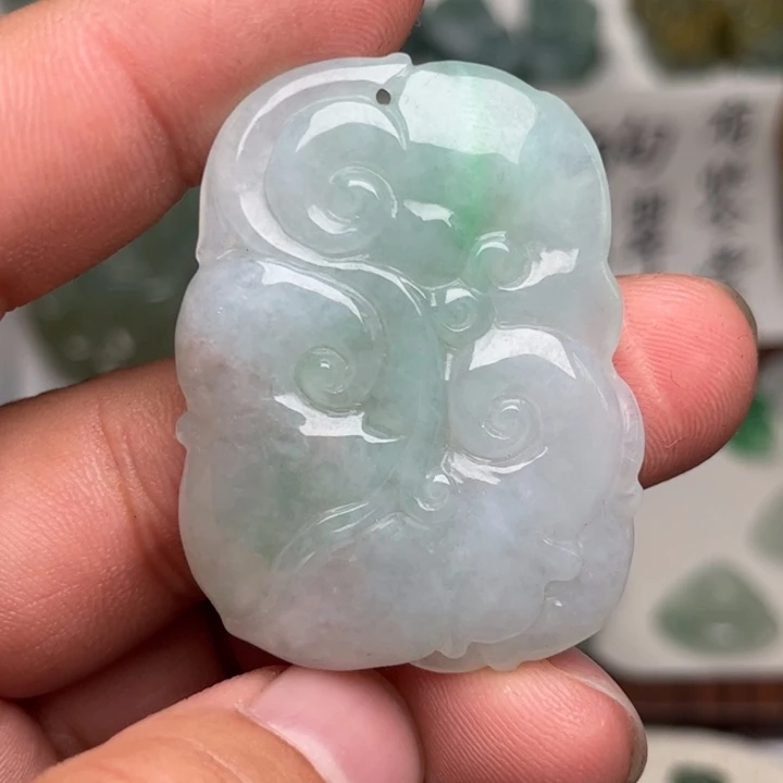 颈饰未镶嵌翡翠如意