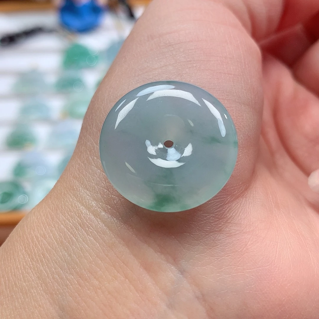 翡翠未镶嵌吊坠(不含链)23.3-5.6