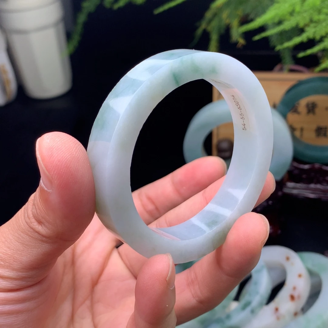 定制翡翠手镯未镶嵌定制手镯