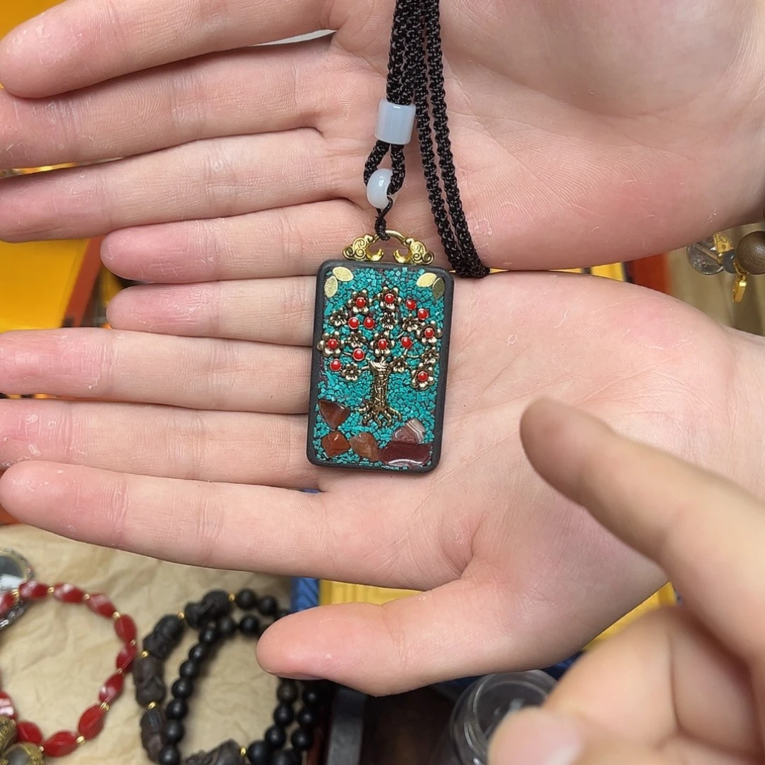 大叶紫檀（黑酸枝木类）