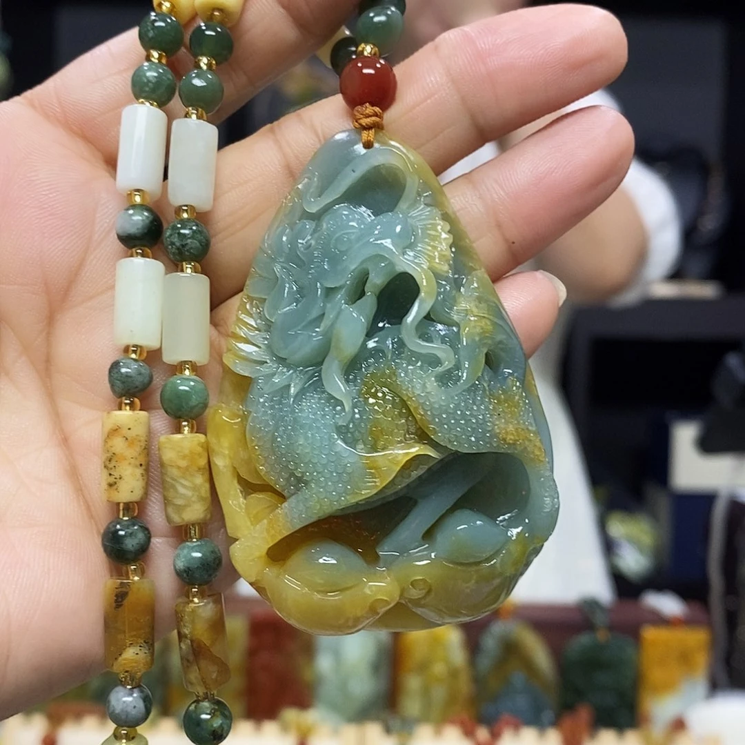 岫玉未镶嵌挂件吊坠