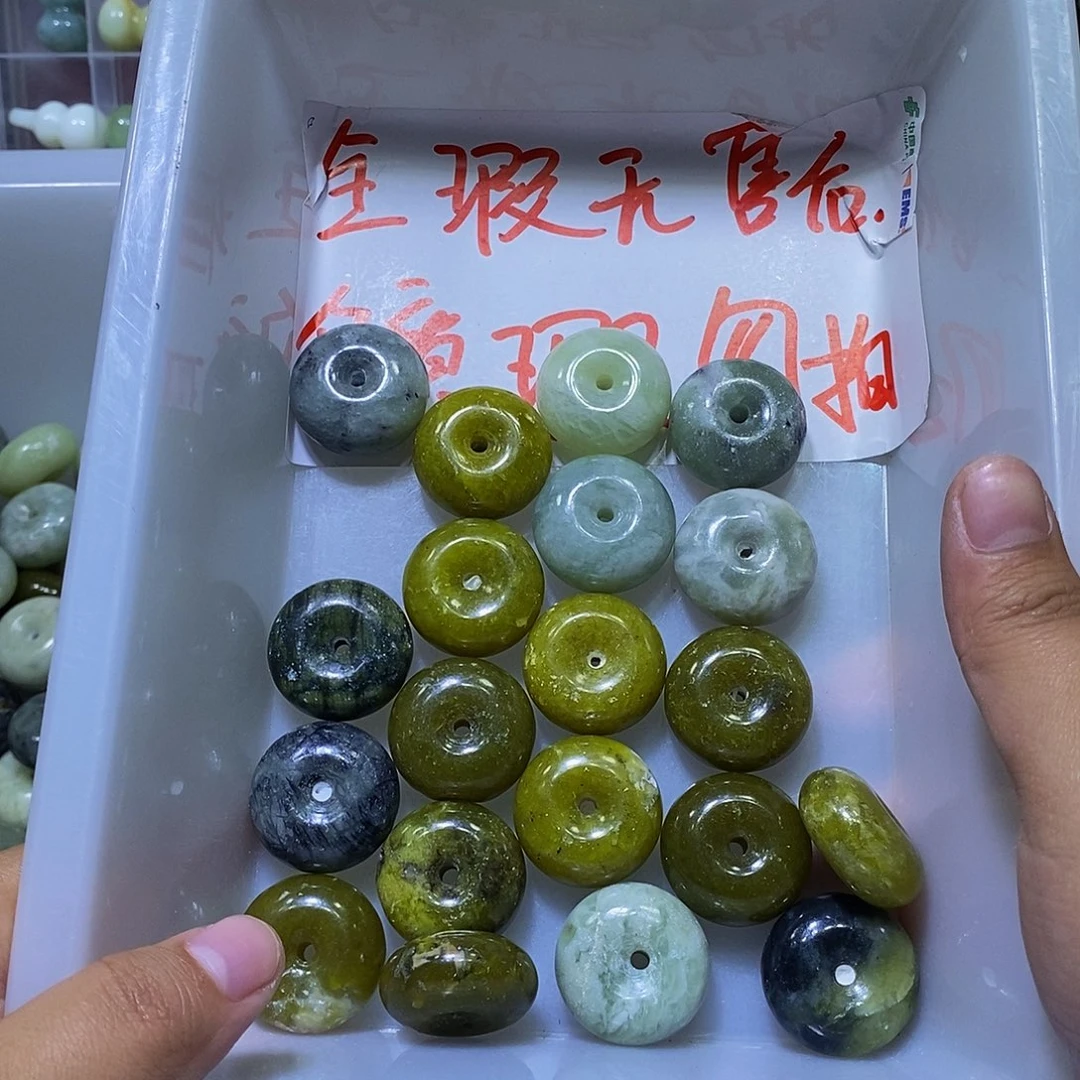 合金蛇纹石玉颈饰210
