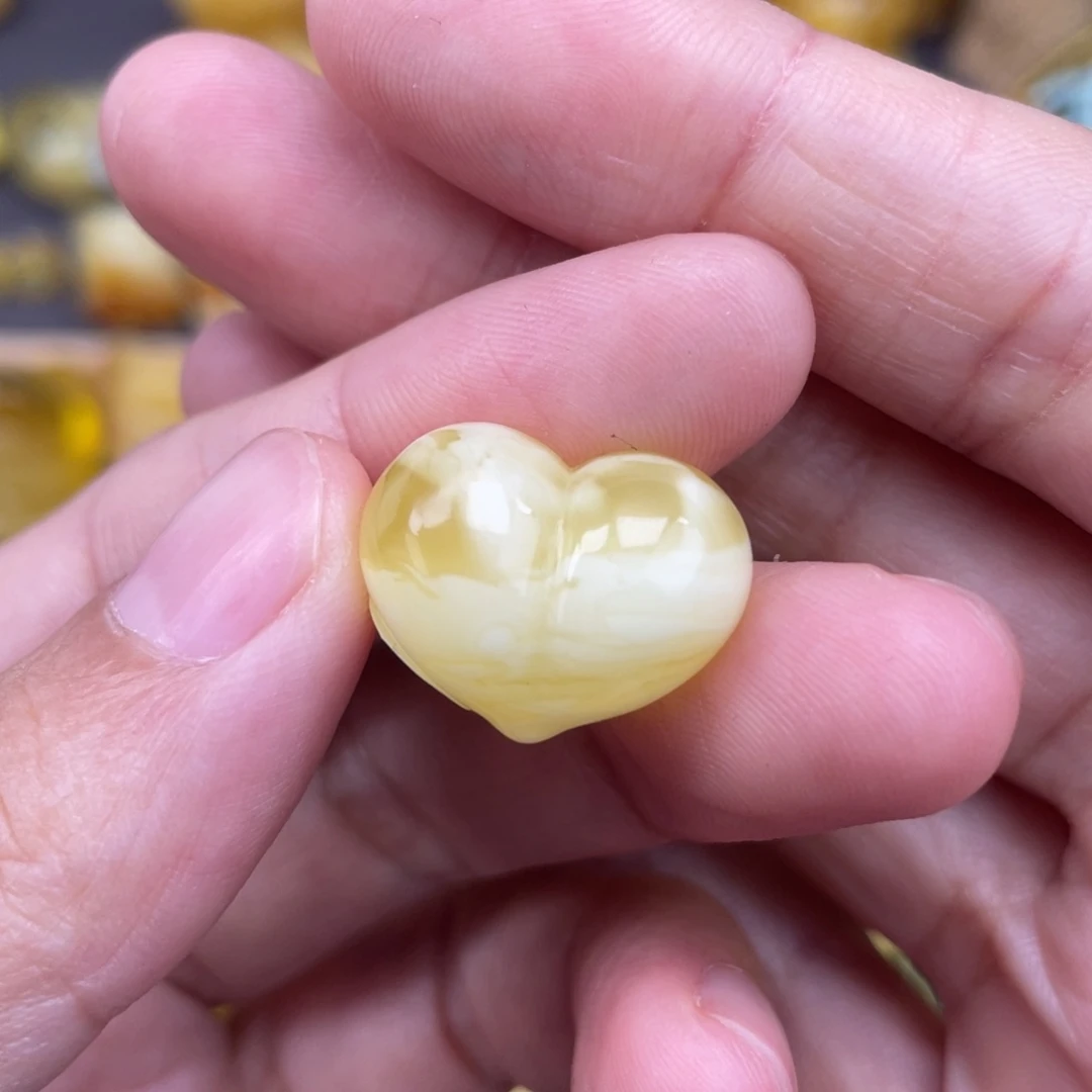 裸石琥珀未镶嵌蜜蜡
