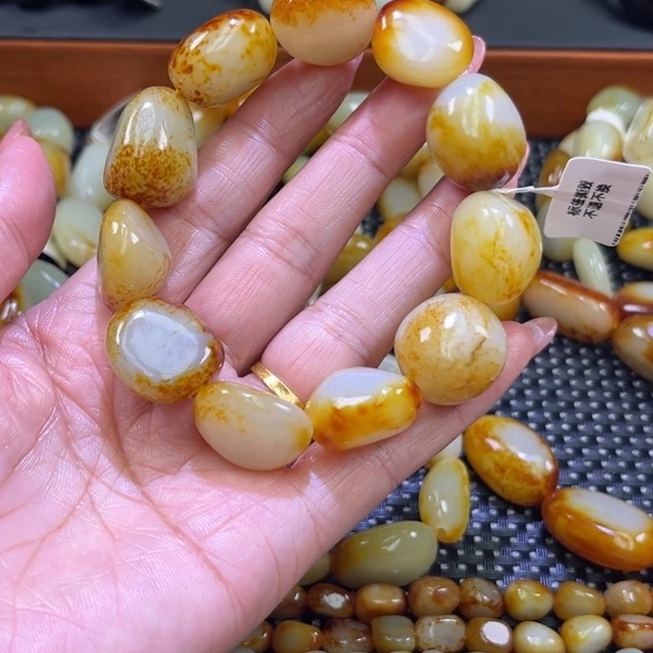 咣***技手链未镶嵌和田玉