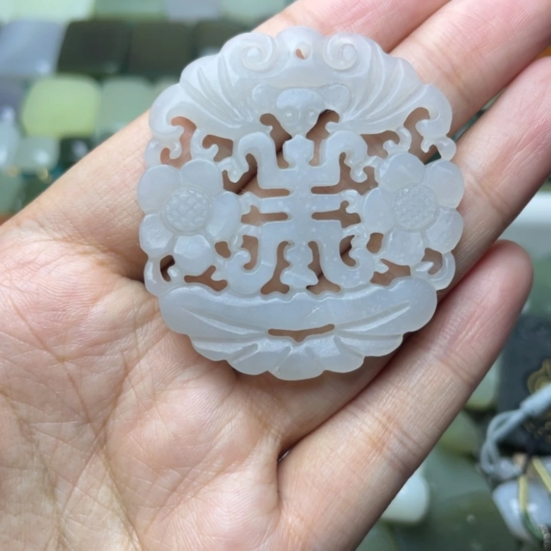【闪购商品】颈饰未镶嵌和田玉