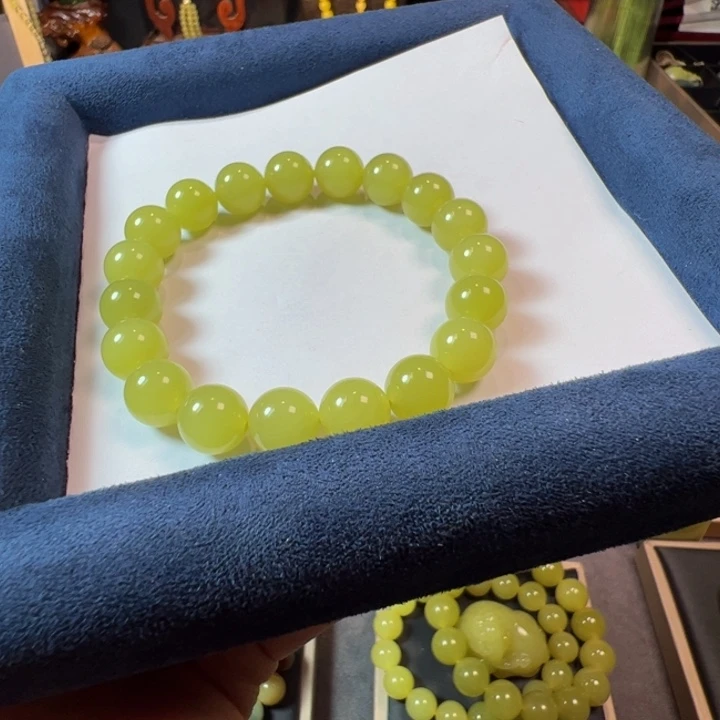 颈饰未镶嵌和田玉（糖玉）