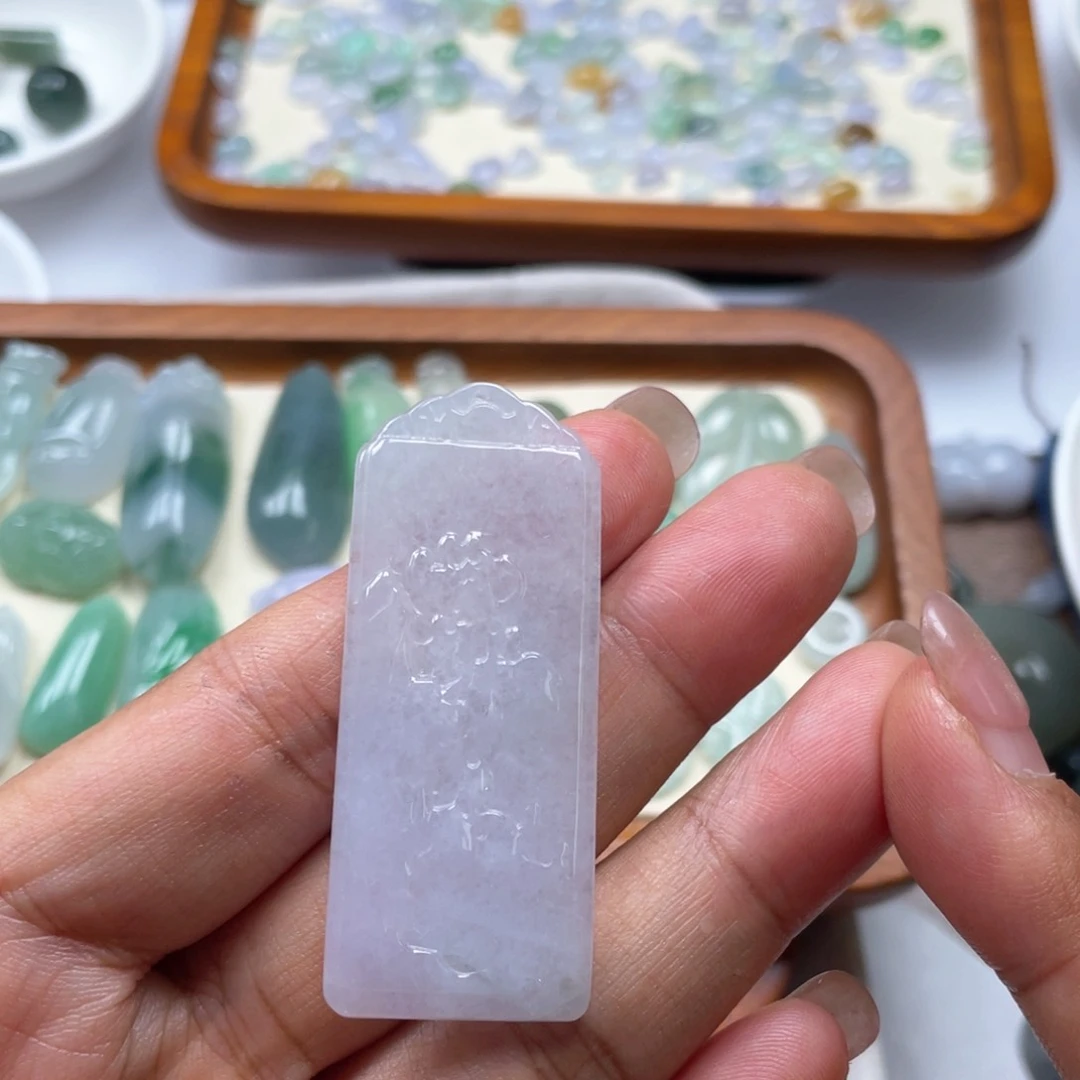 翡翠未镶嵌颈饰67886778