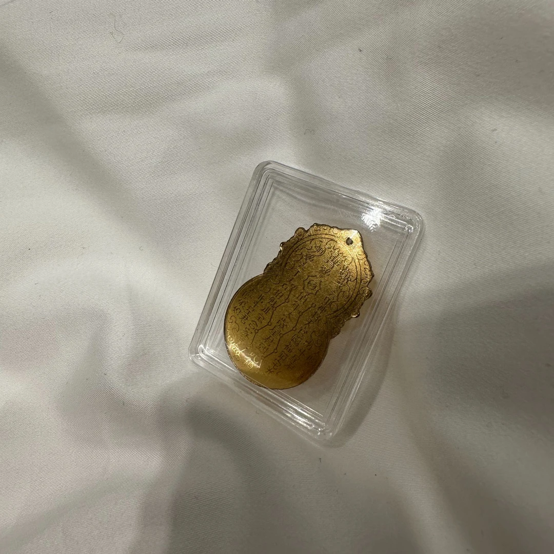 个性时尚手机背贴一个