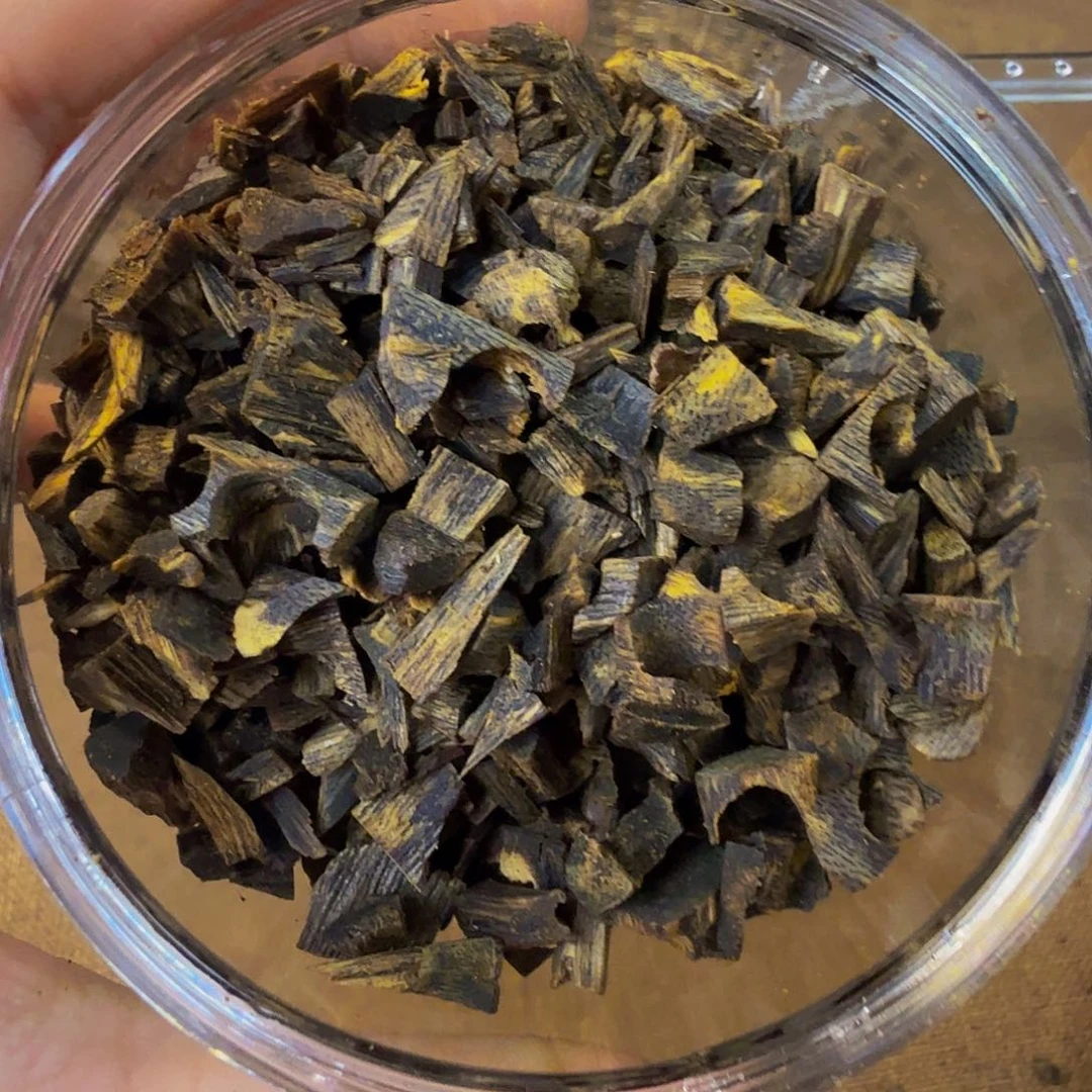 六***顺沉水黑棋78克料子。