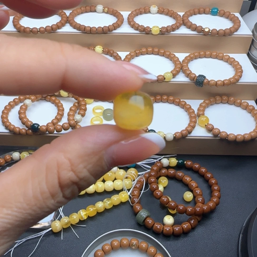 吊坠猴头核桃配饰蜡11微瑕款