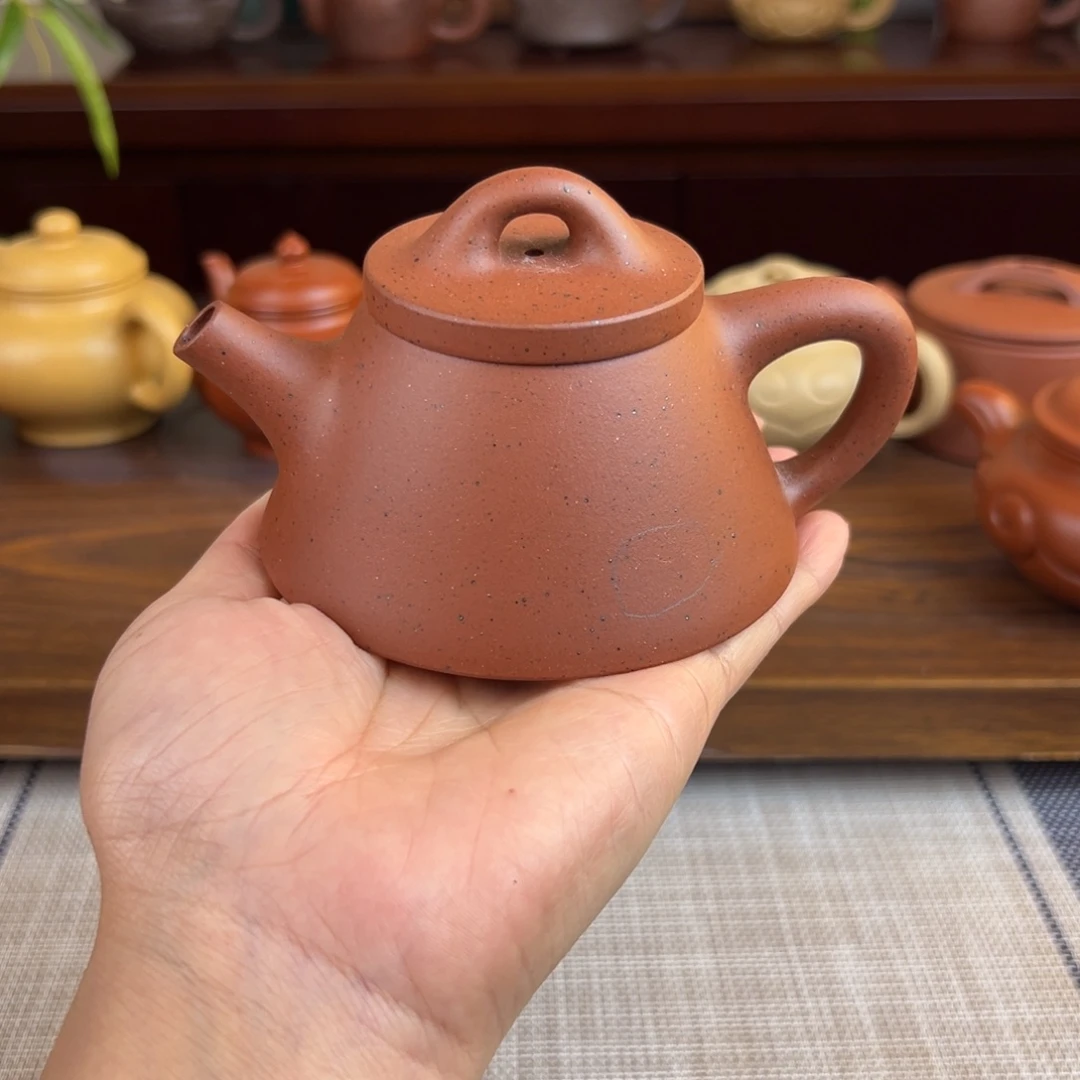 好***着紫砂茶壶大红泥霸王石瓢全手微瑕140cc