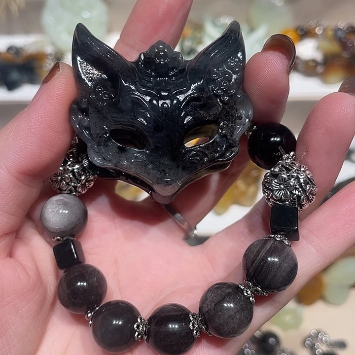 恩***睫蛇纹石玉合金颈饰