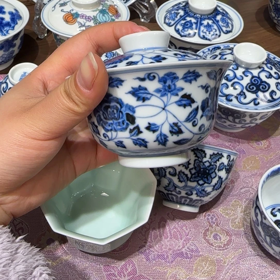 镇坤堂 四季花卉盖碗