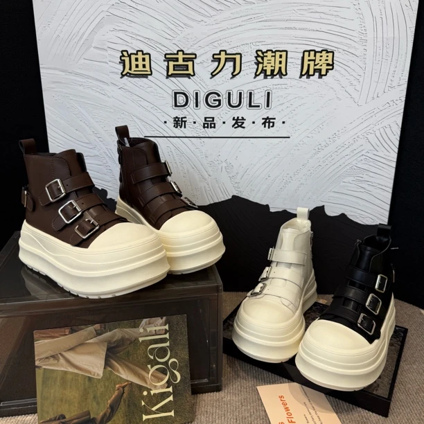 【迪古力】2025新款时尚百搭圆头厚底女皮带扣高帮鞋休闲鞋单鞋朵