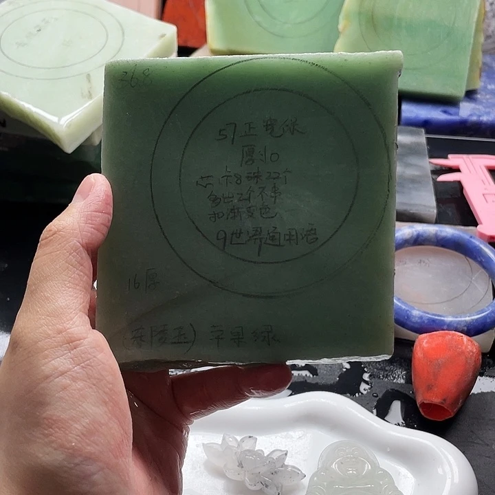 石英质玉未镶嵌手镯定制