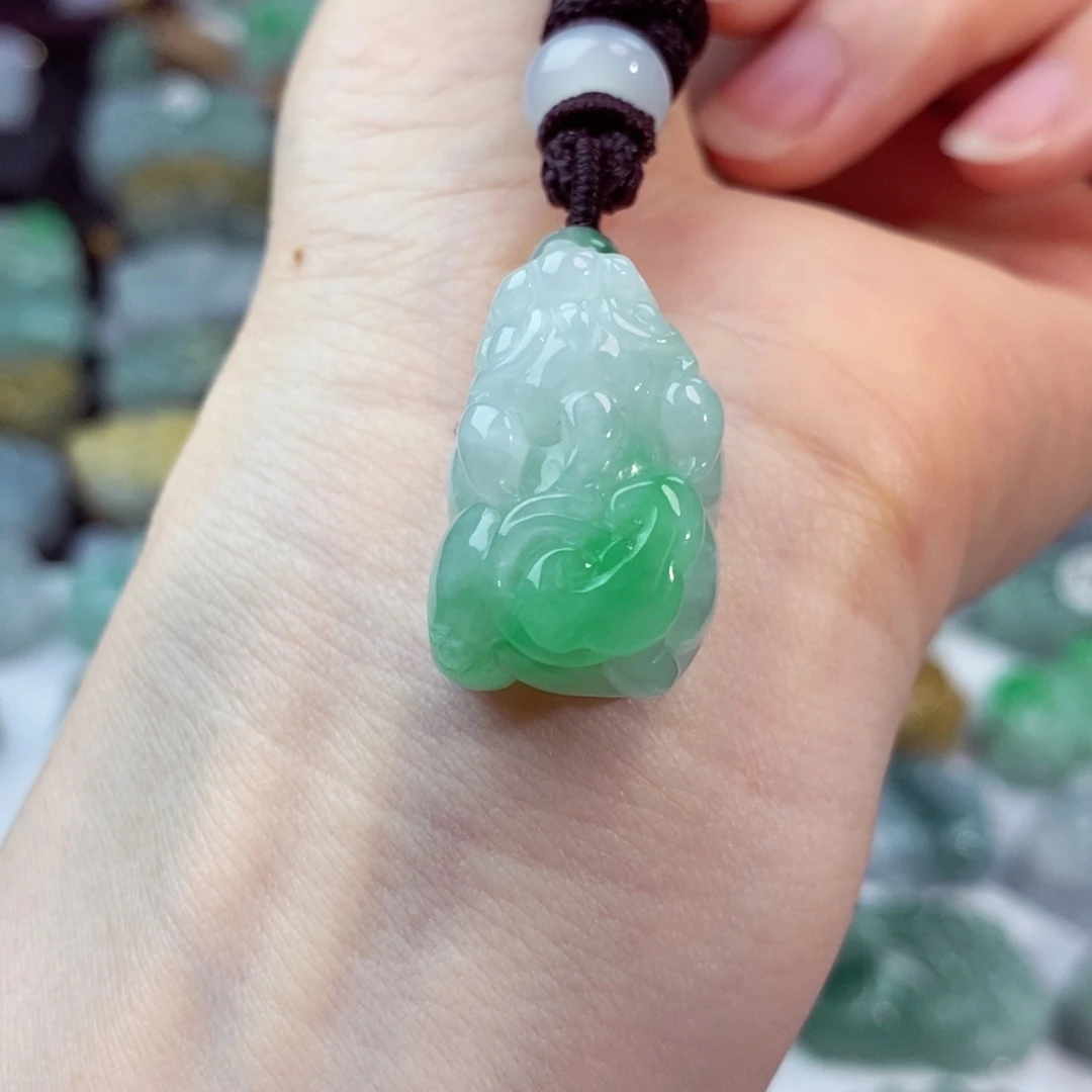 翡翠未镶嵌颈饰天然