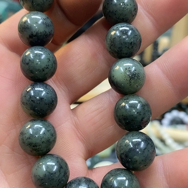 时***转和田玉（糖玉）未镶嵌颈饰