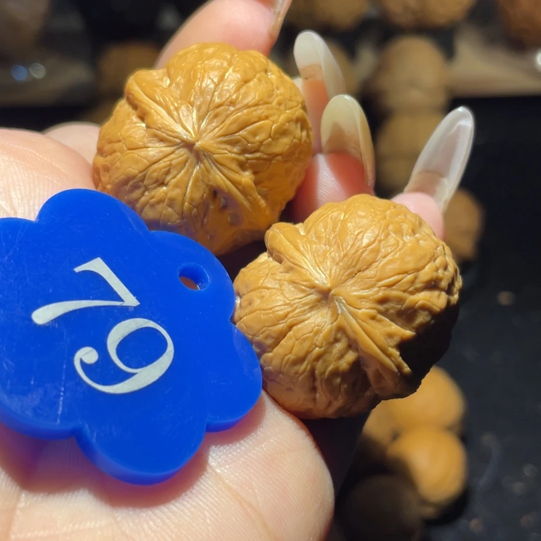 水晶蛇皮球31尺寸核桃