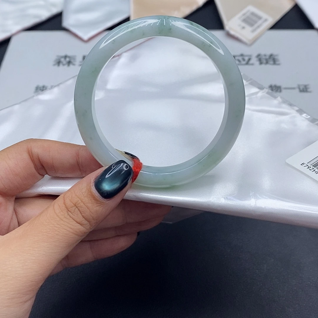 翡翠未镶嵌手镯百元手镯默认瑕疵