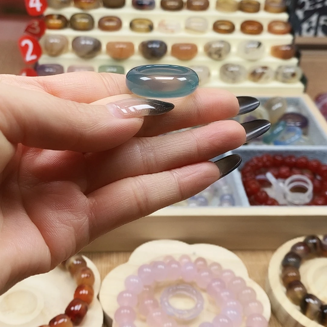 沧***4玛瑙/玉髓未镶嵌戒指