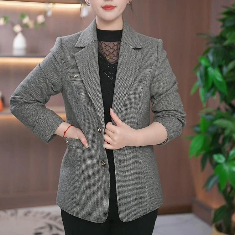 爆款2025春秋季新款妈妈西装外套女士显瘦西服上衣服