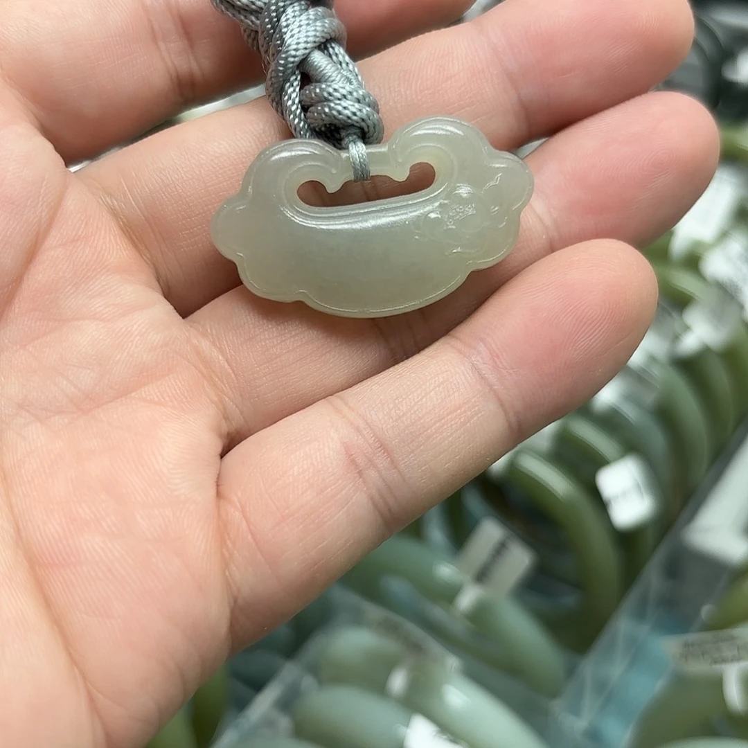未镶嵌手镯和田玉（糖玉）