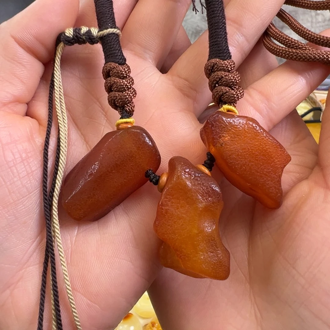 蜜蜡裸石未镶嵌蜜蜡