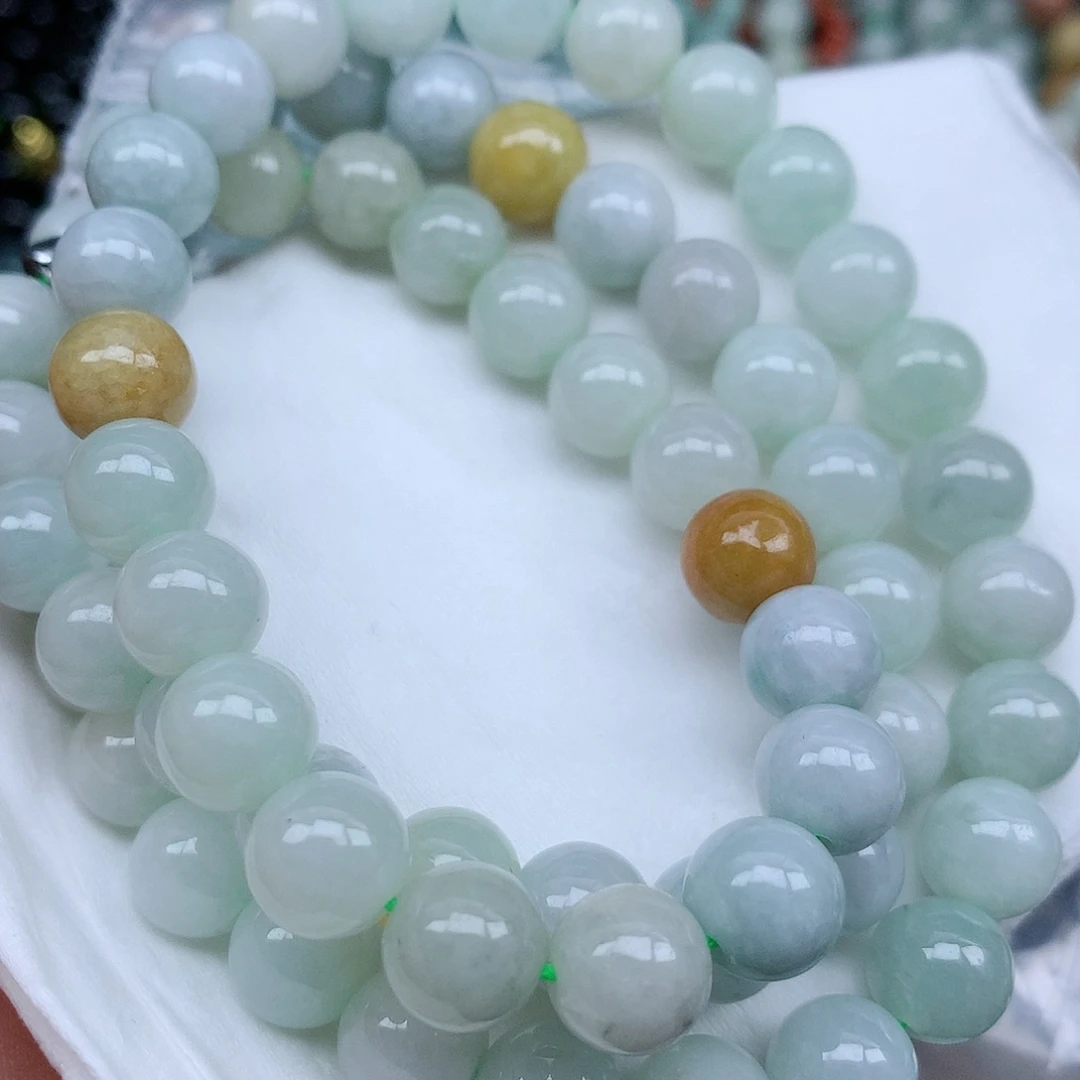 翡翠颈饰未镶嵌珠子