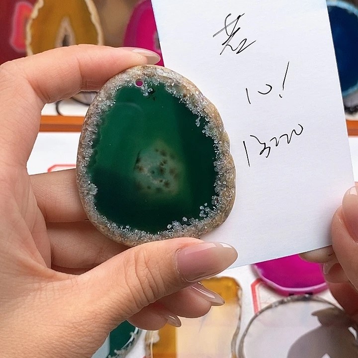 若***惜合金颈饰玛瑙/玉髓
