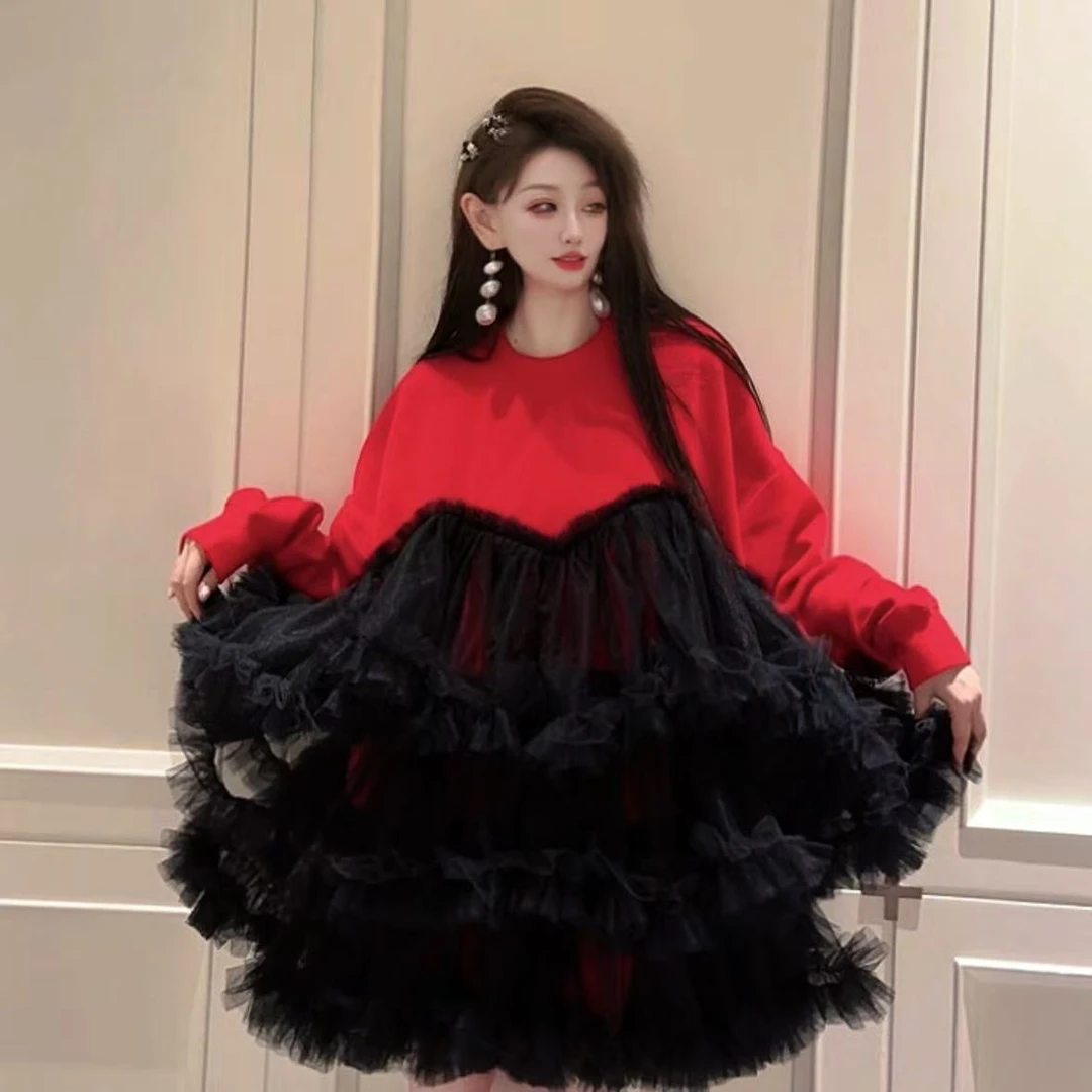 0084【熙妮潮牌】泰潮潮流红色拼下摆黑纱纱薄款秋季网红小众卫衣裙