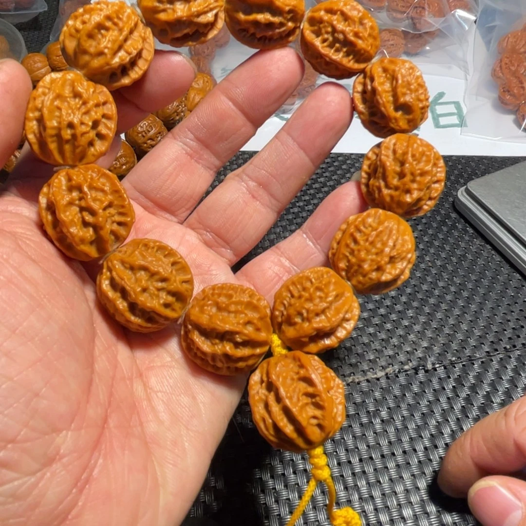 文玩核桃手串蝴蝶龙脊