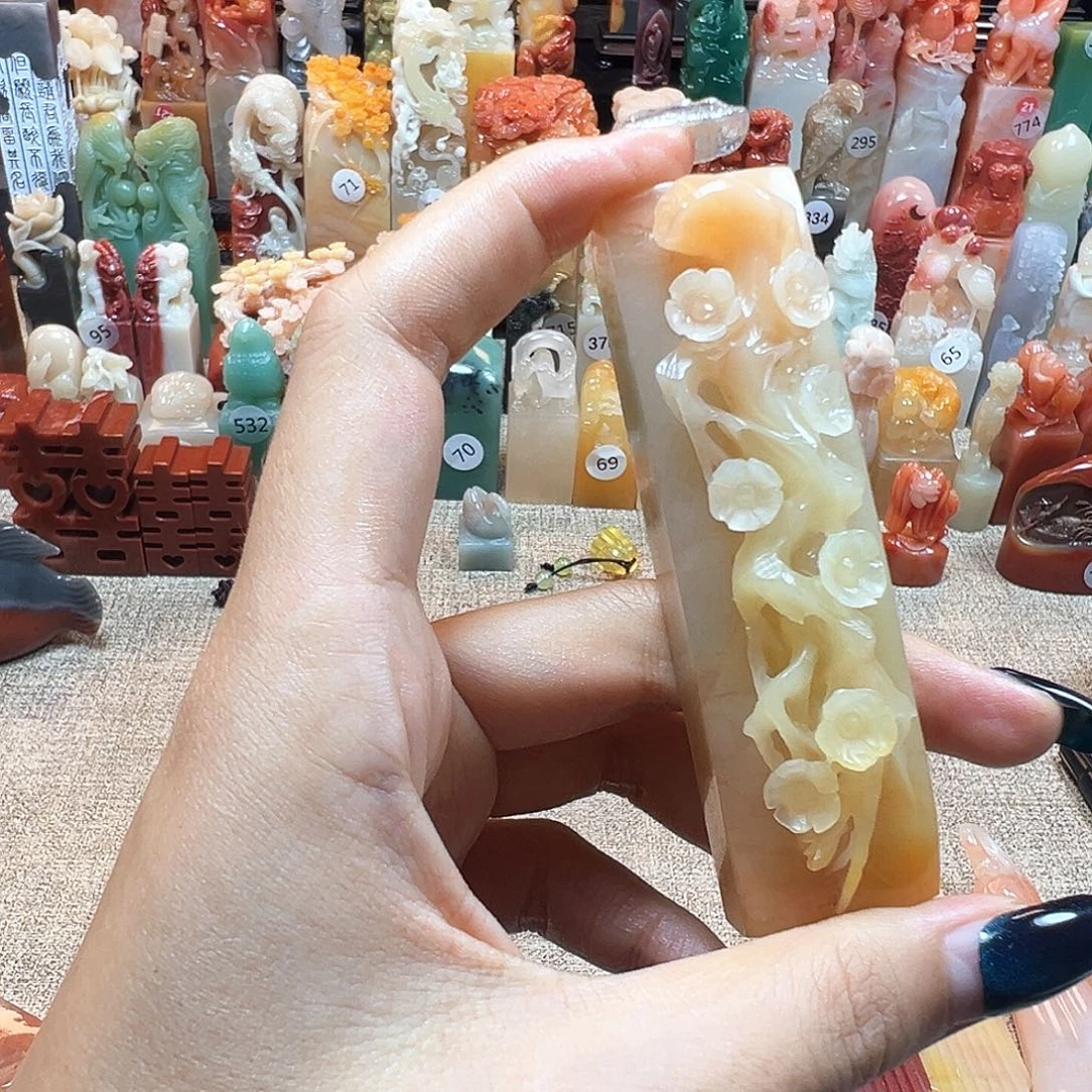 蔚***作寿山石印石寿山石雕刻